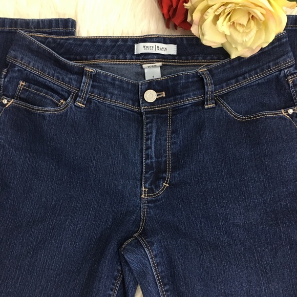 White House Black Market Boot Leg Mid rise Jeans - Picture 2 of 7